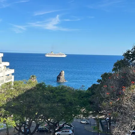 Astro Ilheu Madeira Apartment *